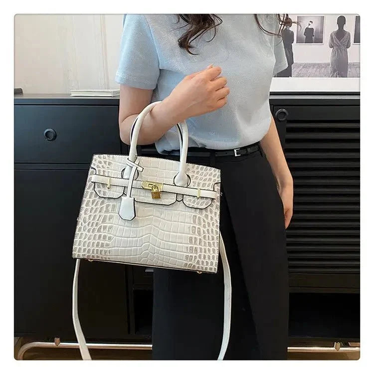 Bolso de Mujer en Piel Sintética Textura Croco Modelo Blinkin
