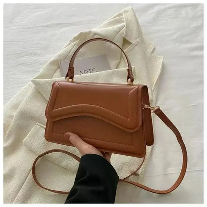 Bolso Transversal Feminino com Design Estruturado Modelo Belle Époque