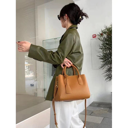 Bolso de Mujer Mediano Estructurado con 3 Compartimentos y Correa Cruzada Modelo Lorraine